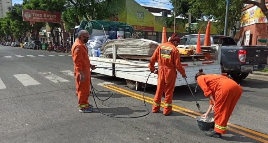 Avenida de Mayo luce nueva pintura vial