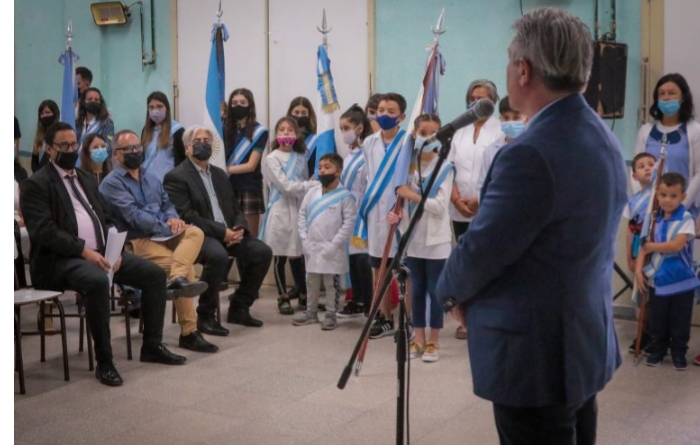 Empezaron las clases y el Intendente participó del acto de inicio del ciclo lectivo