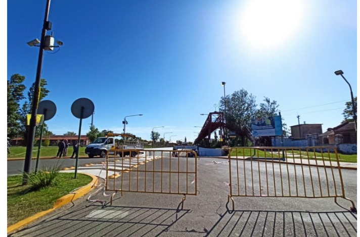 Por tareas de mantenimiento está cortado el tránsito en el Viaducto