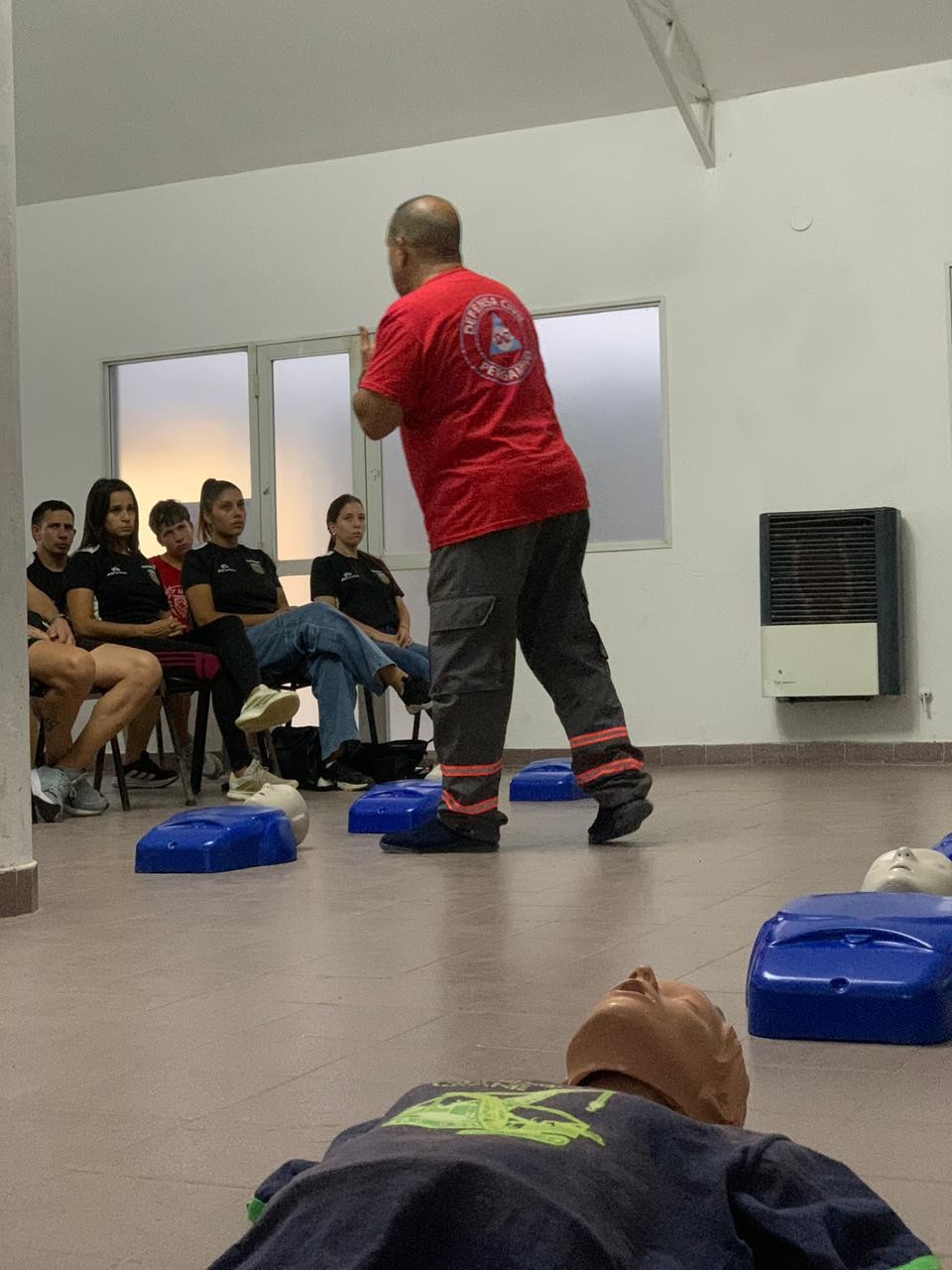 Capacitaci&oacute;n en RCP para &aacute;rbitros de f&uacute;tbol de Pergamino