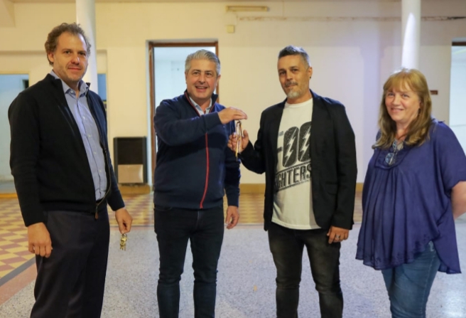 La Municipalidad le entregó la llave de EMBA al Conservatorio de Música
