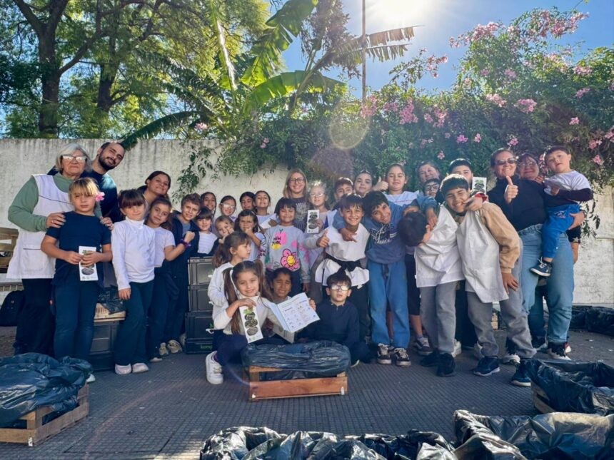 Educaci&oacute;n ambiental: alumnos de El Socorro construyeron composteras