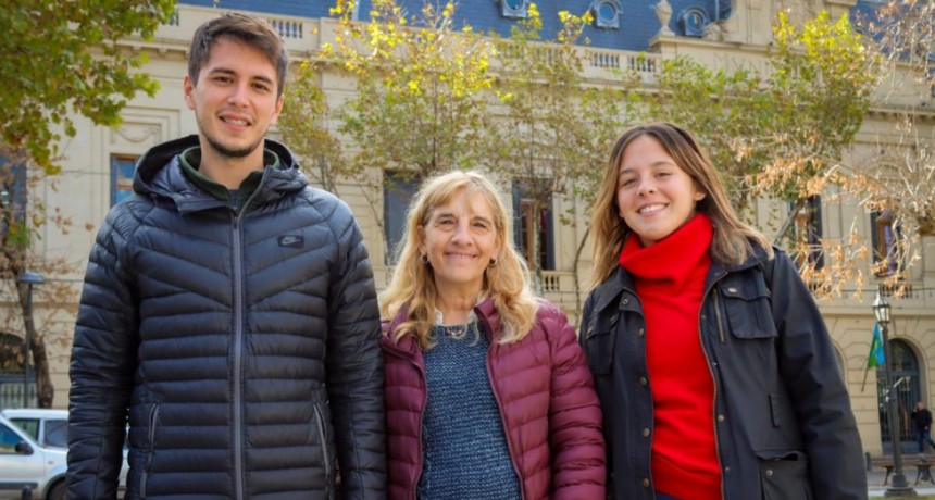 Jóvenes ayudarán a adultos mayores a realizar el censo digital