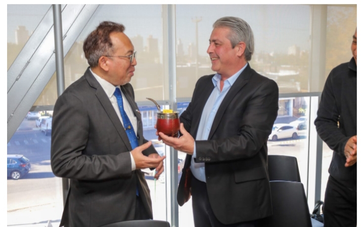 El Intendente recibió al Embajador de Malasia