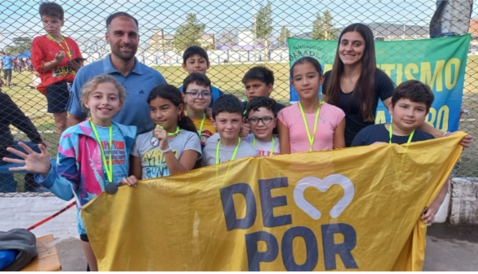 La Escuela Municipal de Atletismo participó de una gran jornada deportiva en Arrecifes