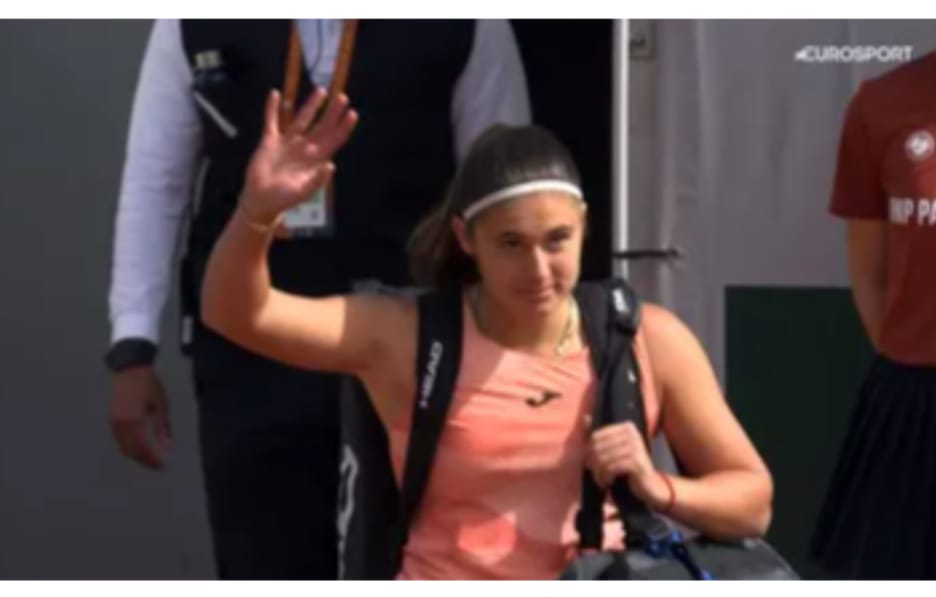 Gran trabajo de Julia Riera en Roland Garros a pesar de la derrota