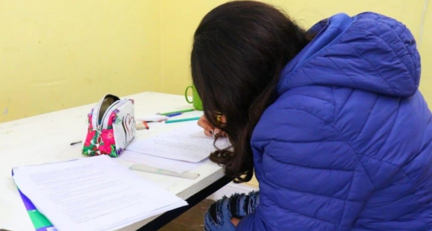 Cabaña Joven fortalece el apoyo pedagógico para que los chicos culminen el ciclo escolar