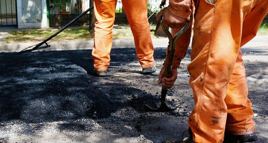 Por tareas de bacheo estará cortado el tránsito en 11 de septiembre entre Rocha y Azcuénaga