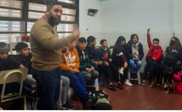 Juventud dio una Taller de Convivencia en la ES Nº 19
