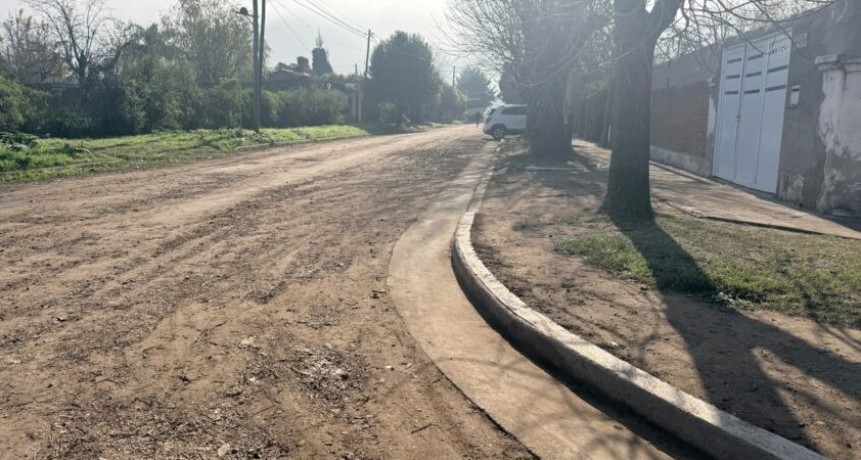 Nuevas obras de cord&oacute;n cuneta en barrio Villa San Jos&eacute;