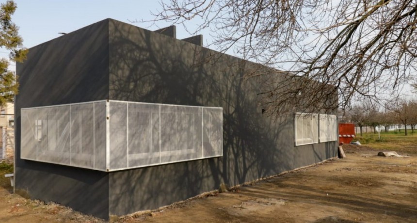  Javier Martínez visitó la obra del nuevo Vacunatorio Municipal