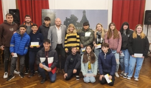 Se entregaron las Becas Deportivas