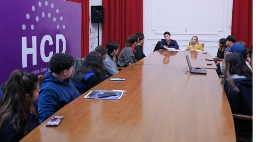Alumnos del secundario se reunieron con Juventud para debatir diversos temas