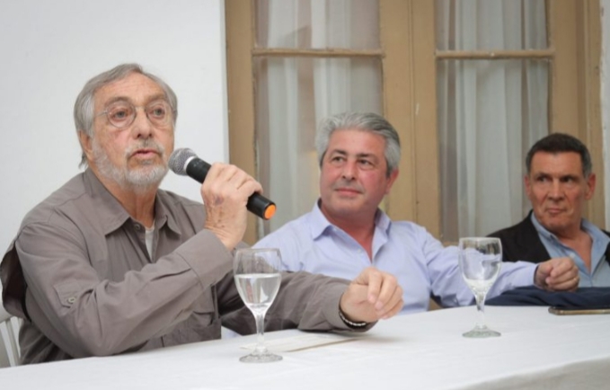 Luis Brandoni estuvo en Pergamino y disertó sobre Arturo Illia