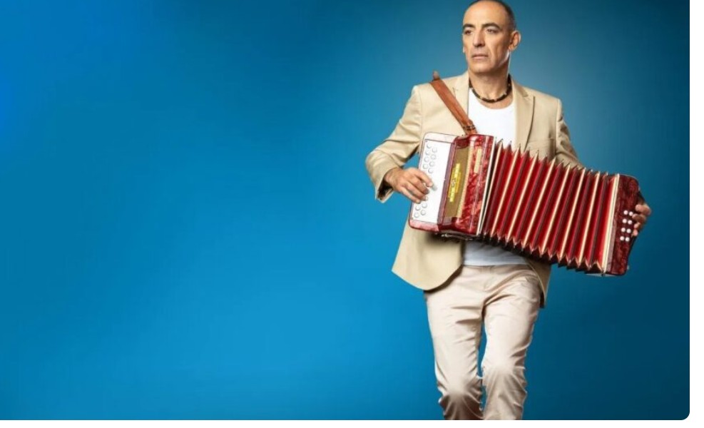 Mauricio Dayub brill&oacute; con &ldquo;El equilibrista&rdquo; y elogi&oacute; el renovado Teatro San Mart&iacute;n