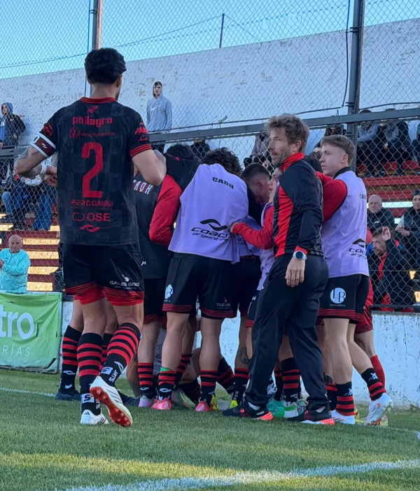 A Douglas le cost&oacute;, pero gan&oacute; y sigue en carrera en la Revalidad 