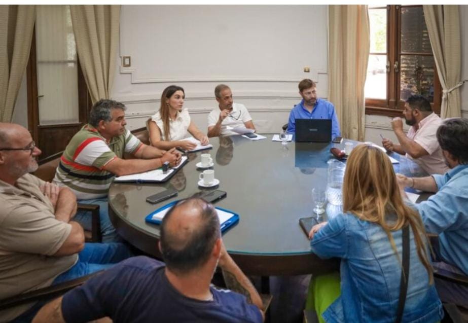 Paritarias municipales 2025: Aumento y Bono de fin de año