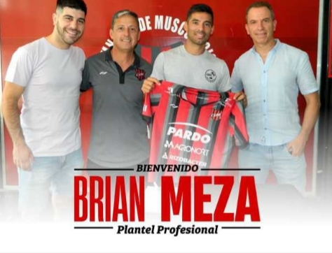 Brian Meza se convirtió en el primer refuerzo de Douglas